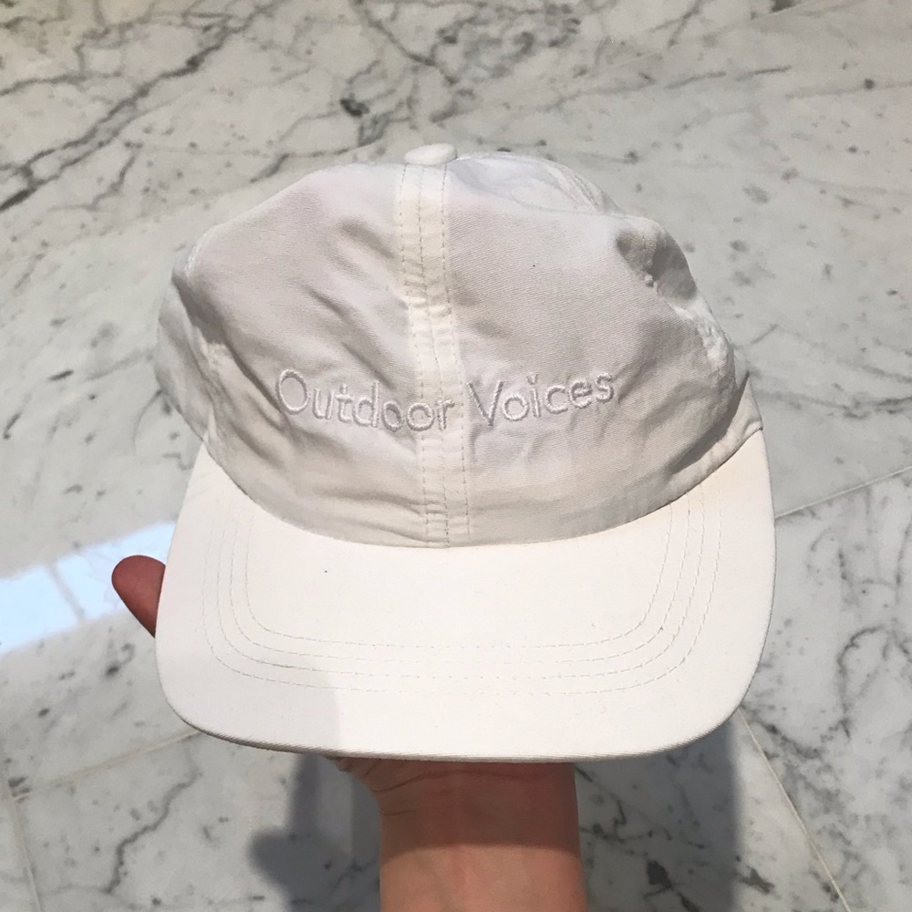 OUTDOOR VOICES WHITE HAT